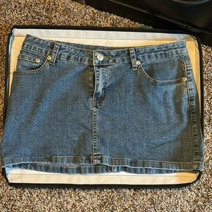 Cute Y2k mini skirt. Denim with rhinestones.